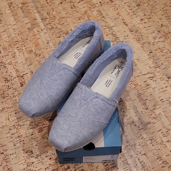 TOMS Alpargata Natural Felt Slipper Shoes with Faux Fur Lining Nwt. - Picture 1 of 3
